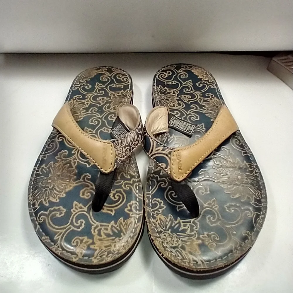 Teva Habit River Floral Leather Sandals Women's sz 7 (6160) - Picture 2 of 9